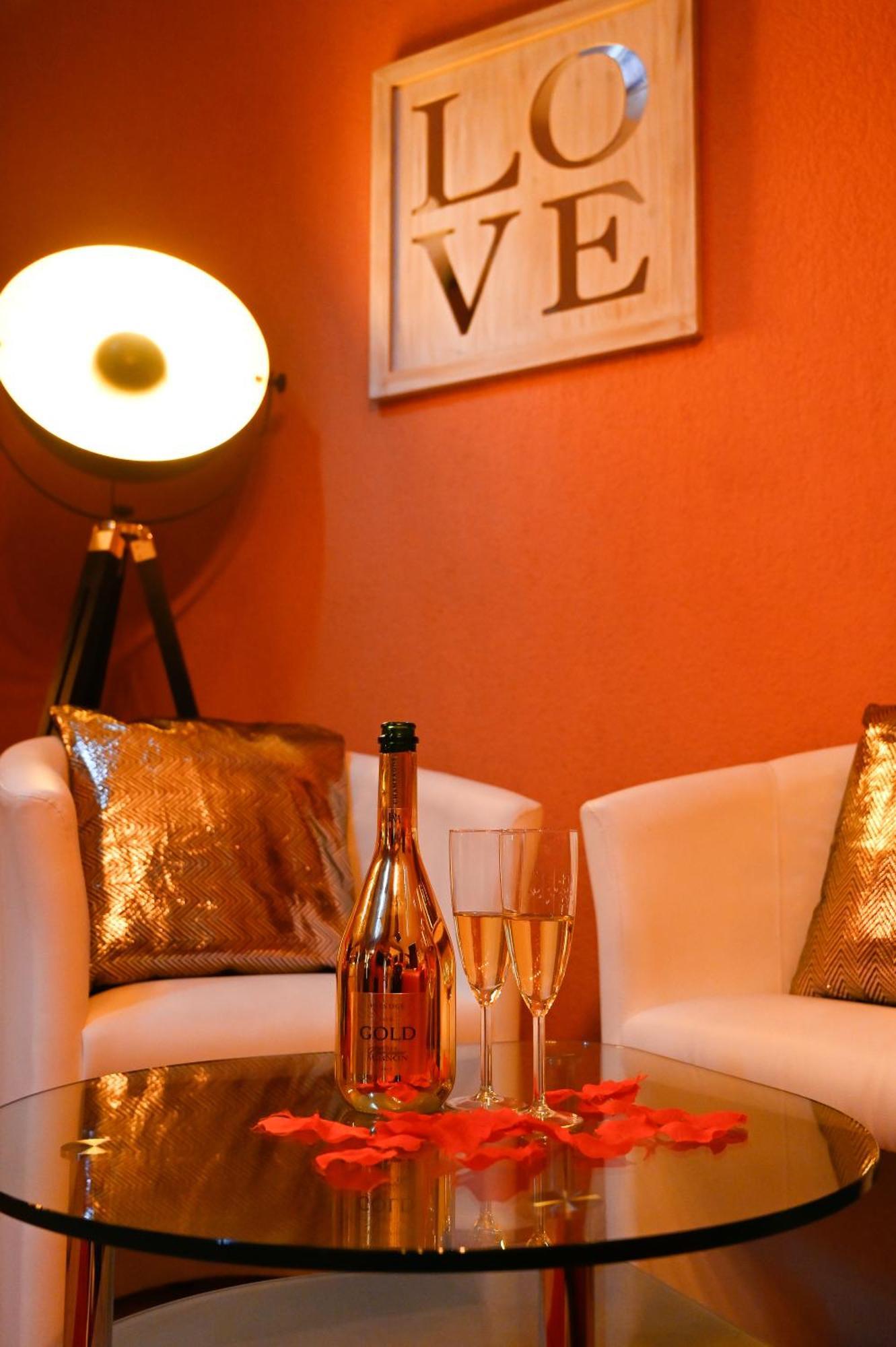 Loveroom Entrelagos Exterior foto