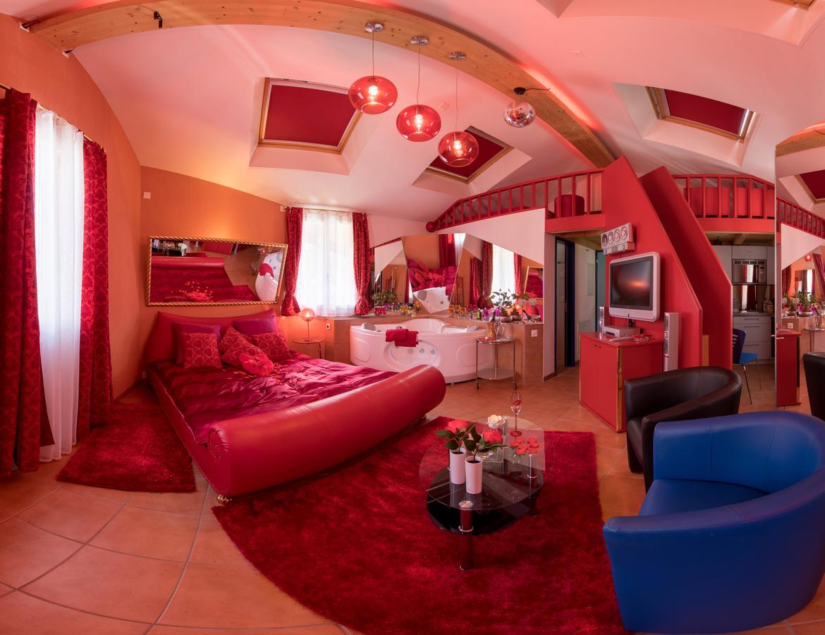 Loveroom Entrelagos Exterior foto