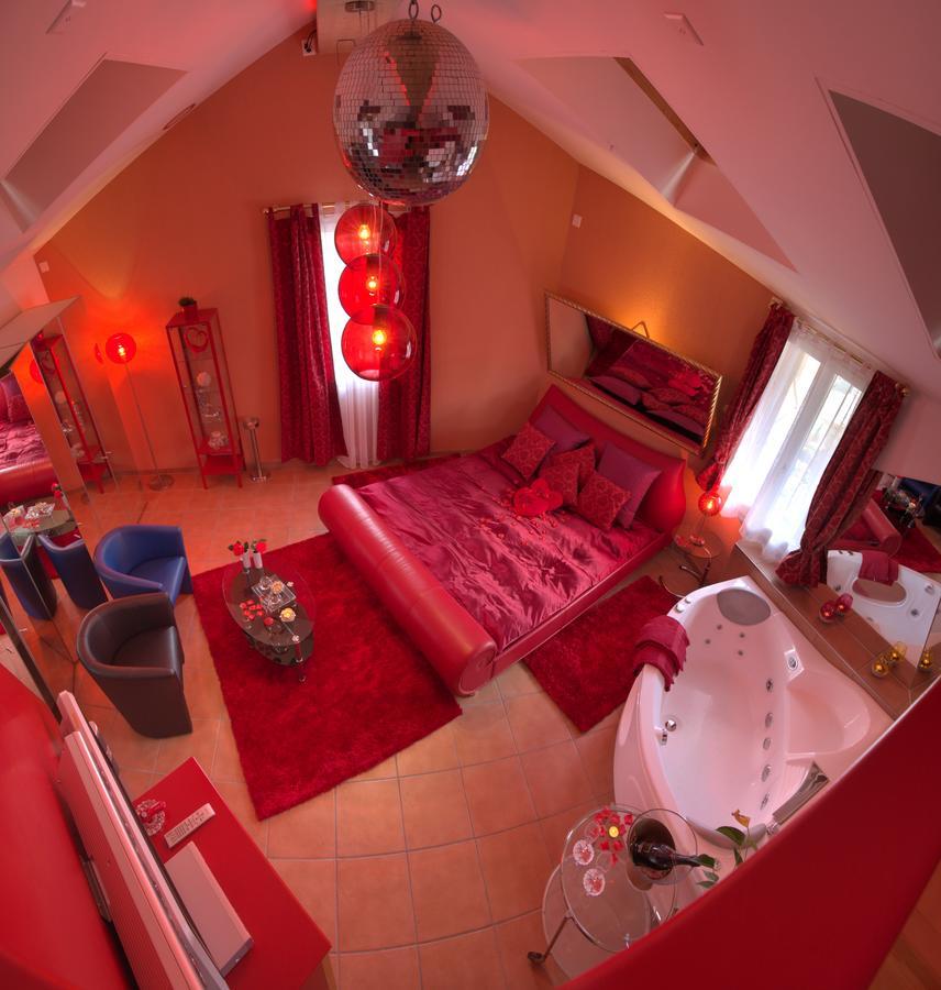 Loveroom Entrelagos Exterior foto